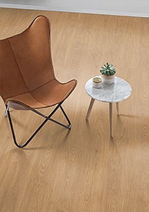 Parchet laminat Egger 8 mm Stejar Shannon miere - 1,9948 mp