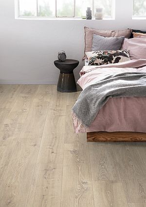 Parchet laminat Egger 10 mm Stejar Canton natur - 2,2248 mp