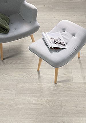 Parchet laminat Egger 12 mm Stejar alb Cesena EPL143N - 1,4961 mp